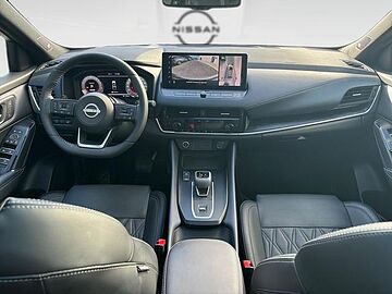Nissan Qashqai DIG-T 158 MHEV Tekna+ Xtronic 116 kW (158 CV) Lunar White con Techo Midnight Black (metalizado)