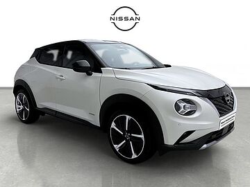 Nissan Juke Hybrid N-Design Black Auto 105 kW (143 CV) Lunar White Metalizado Techo Midnight Black