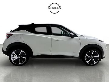 Nissan Juke Hybrid N-Design Black Auto 105 kW (143 CV) Lunar White Metalizado Techo Midnight Black