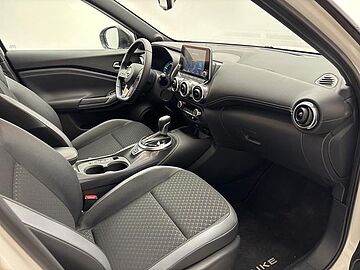Nissan Juke Hybrid N-Design Black Auto 105 kW (143 CV) Lunar White Metalizado Techo Midnight Black