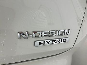 Nissan Juke Hybrid N-Design Black Auto 105 kW (143 CV) Lunar White Metalizado Techo Midnight Black