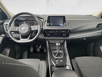 Nissan Qashqai DIG-T 140 mHEV Acenta 4x2 103 kW (140 CV) Lunar White (perlada)