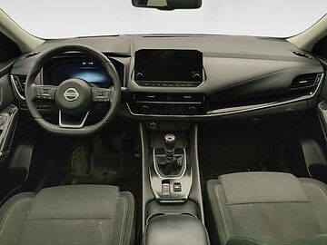 Nissan Qashqai DIG-T mHEV Premiere Edition 4x2 103 kW (140 CV) Lunar White con Techo Midnight Black (metalizado)