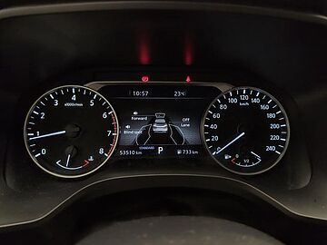 Nissan Qashqai DIG-T 158 mHEV Acenta Xtronic 116 kW (158 CV) Sapporo White (sólido)