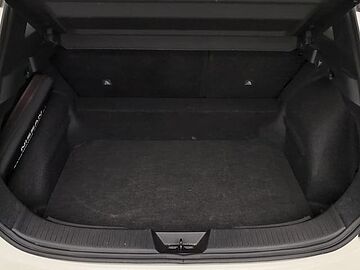 Nissan Qashqai DIG-T 140 mHEV Acenta 4x2 103 kW (140 CV) Lunar White (perlada)