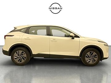 Nissan Qashqai DIG-T 140 mHEV Acenta 4x2 103 kW (140 CV) Lunar White (perlada)