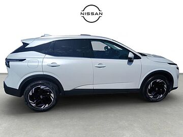 Nissan Qashqai DIG-T 160 N-Connecta 4x2 Auto 116 kW (158 CV) Kori White (metalizada)