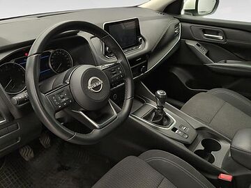 Nissan Qashqai DIG-T 140 mHEV Acenta 4x2 103 kW (140 CV) Lunar White (perlada)