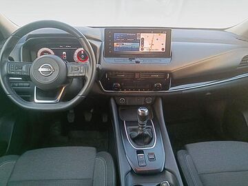 Nissan Qashqai DIG-T 140 N-Connecta 103 kW (140 CV) Lunar White con Techo Midnight Black (metalizado)