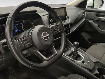 Nissan Qashqai DIG-T 140 mHEV Acenta 4x2 103 kW (140 CV) Sapporo White (sólido)