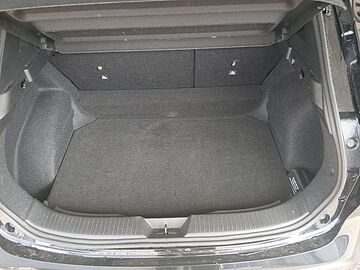 Nissan Qashqai DIG-T 140 mHEV Acenta 4x2 103 kW (140 CV) Ninja Black (metalizada)