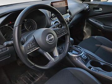 Nissan Juke DIG-T N-Connecta 4x2 DCT 84 kW (114 CV) Diamond Silver Metalizado