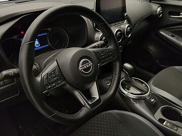 Nissan Juke DIG-T N-Connecta 4x2 DCT 84 kW (114 CV) Skline Grey Metalizado