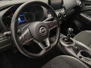 Nissan Juke DIG-T N-Connecta 4x2 84 kW (114 CV) Midnight Black Metalizado