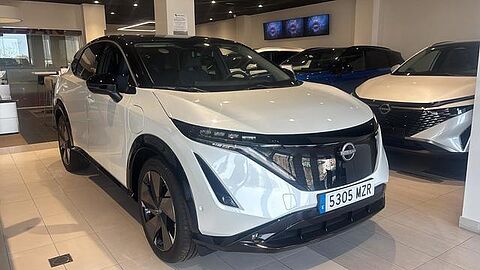 Nissan Ariya 87 kWh 4x2 Engage 178 kW (242 CV) FUJI WHITE + NINJA BLACK